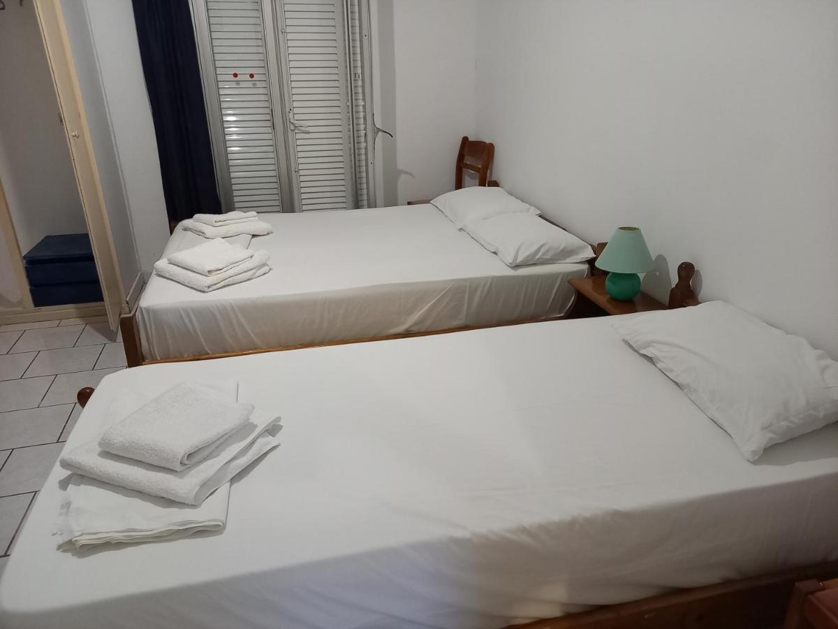 Dionisis Apartments Agia Efimia 외부 사진