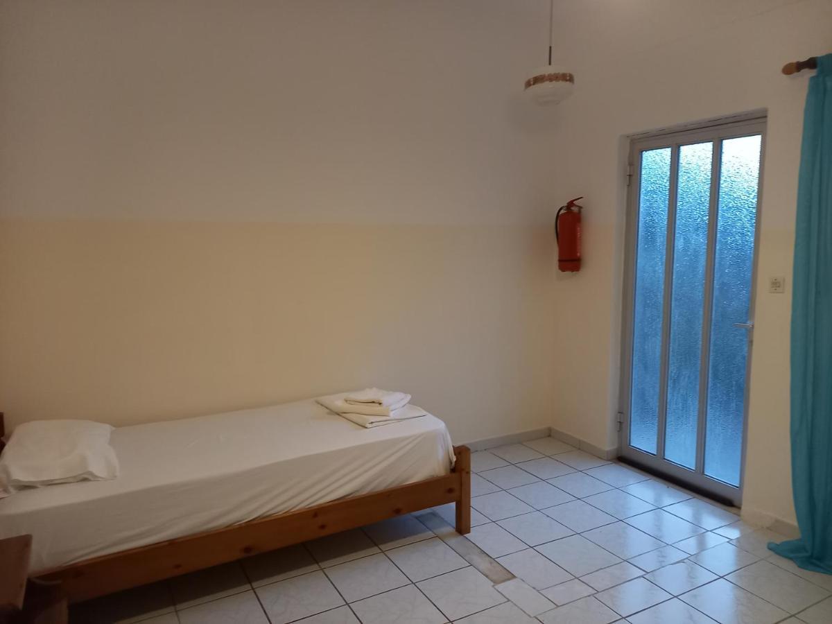 Dionisis Apartments Agia Efimia 외부 사진